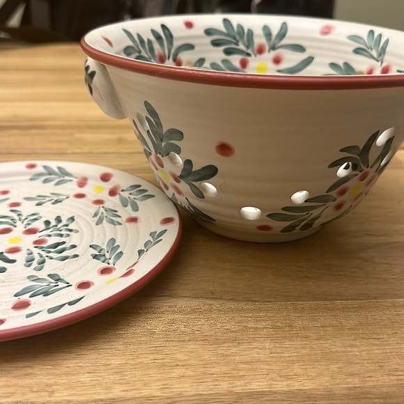 NEW DEBCO ⭐️  pottery colanderwith under plate - Picture 4 of 6